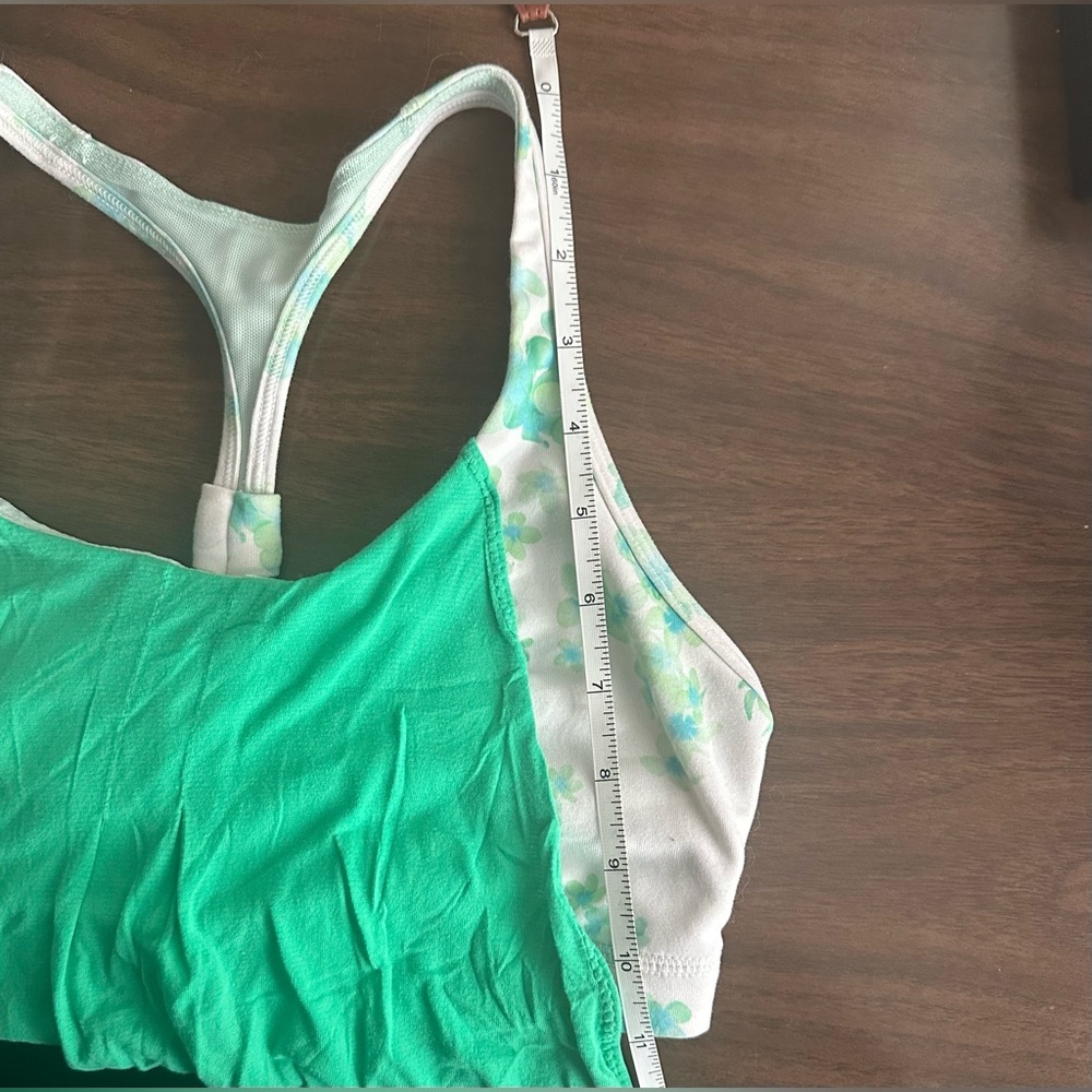 Lululemon Tank Attached Bra Womens Size 0 Flowy Overtop Green White Floral Bra - Picture 7 of 8